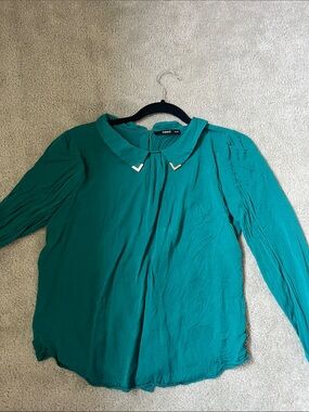 Oasis Teal Button-Up Blouse with Decorative Collar Tips